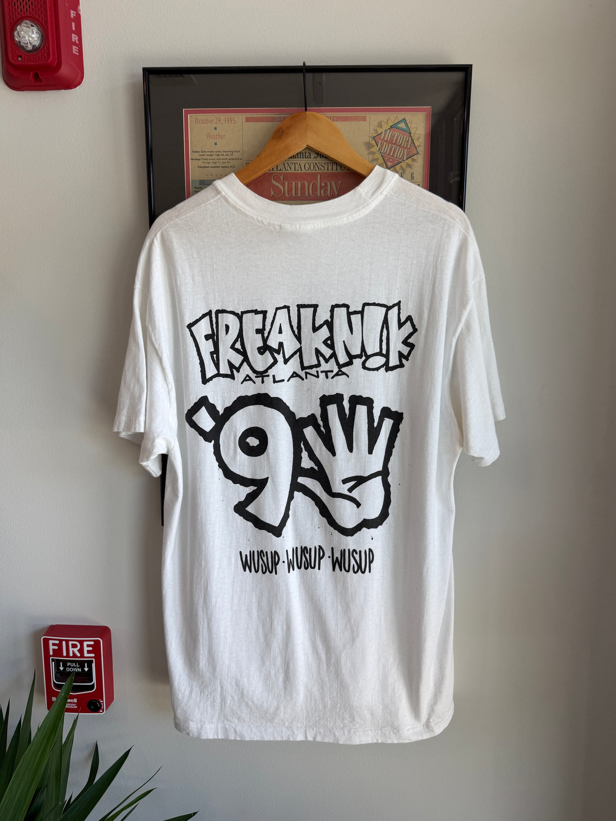 VINTAGE 1995 FREAKNIC WUSSUP SHIRT