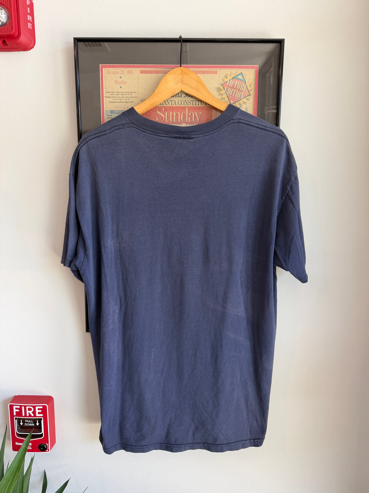 VINTAGE 2000 ATLANTA BRAVES BASEBALL SHIRT