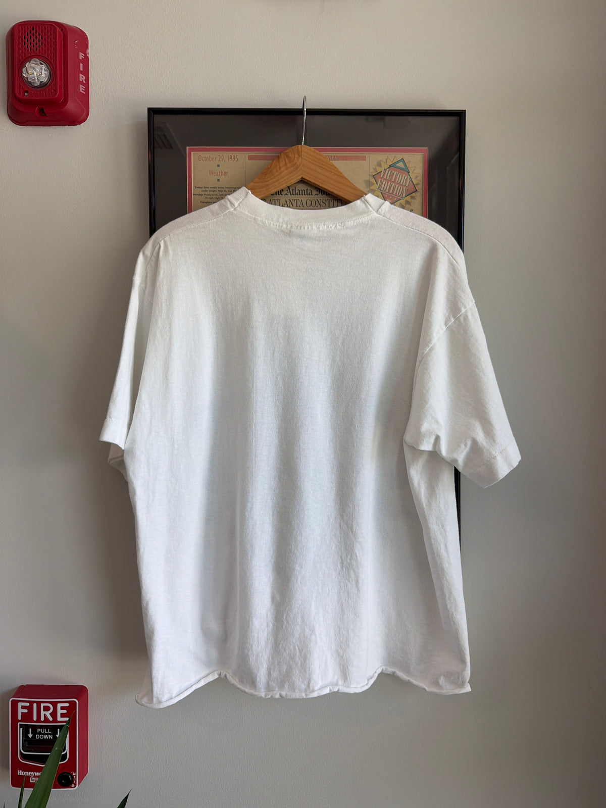 VINTAGE 1993 ATLANTA BRAVES NL WEST CHAMPIONS CROPPED SHIRT