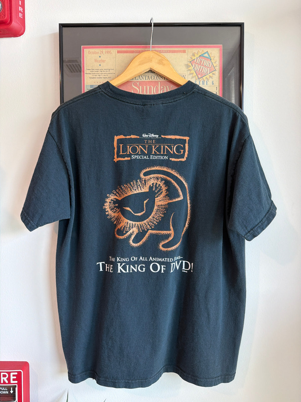 VINTAGE DISNEY 2003 LION KING ON DVD SHIRT