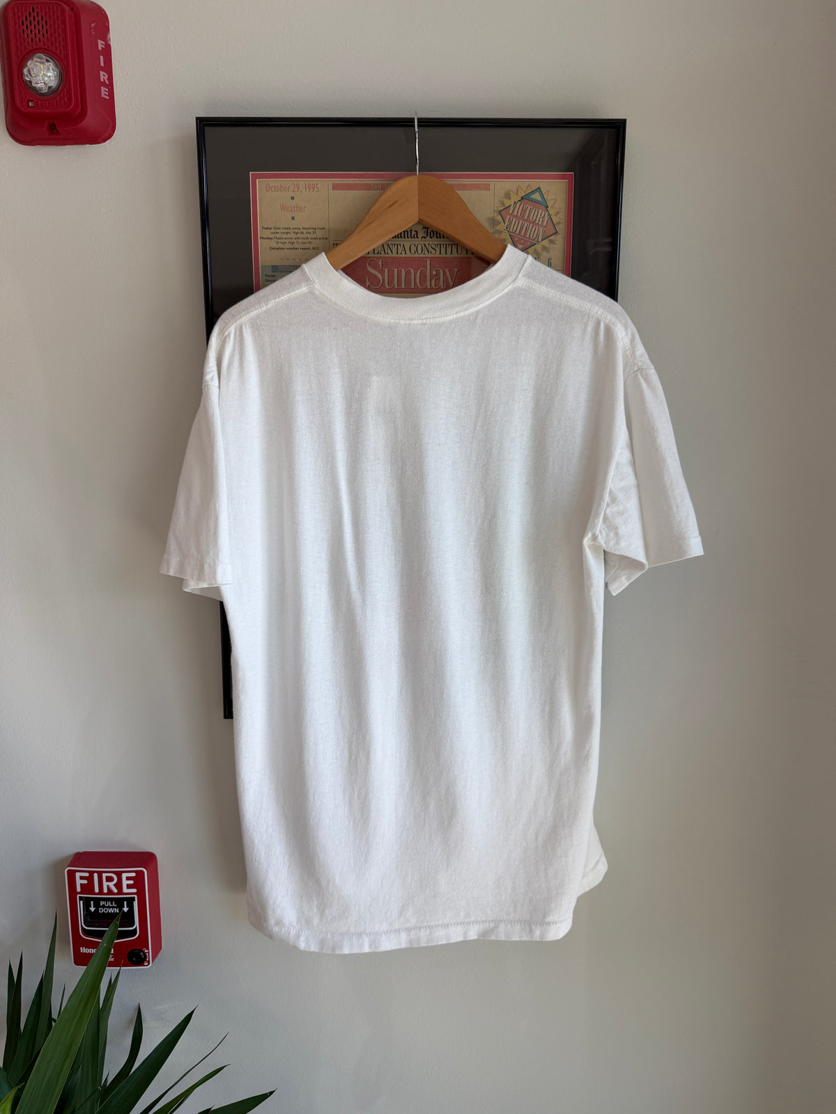 VINTAGE 1992 ATLANTA BRAVES WESTERN DIVISION CHAMPIONS SHIRT