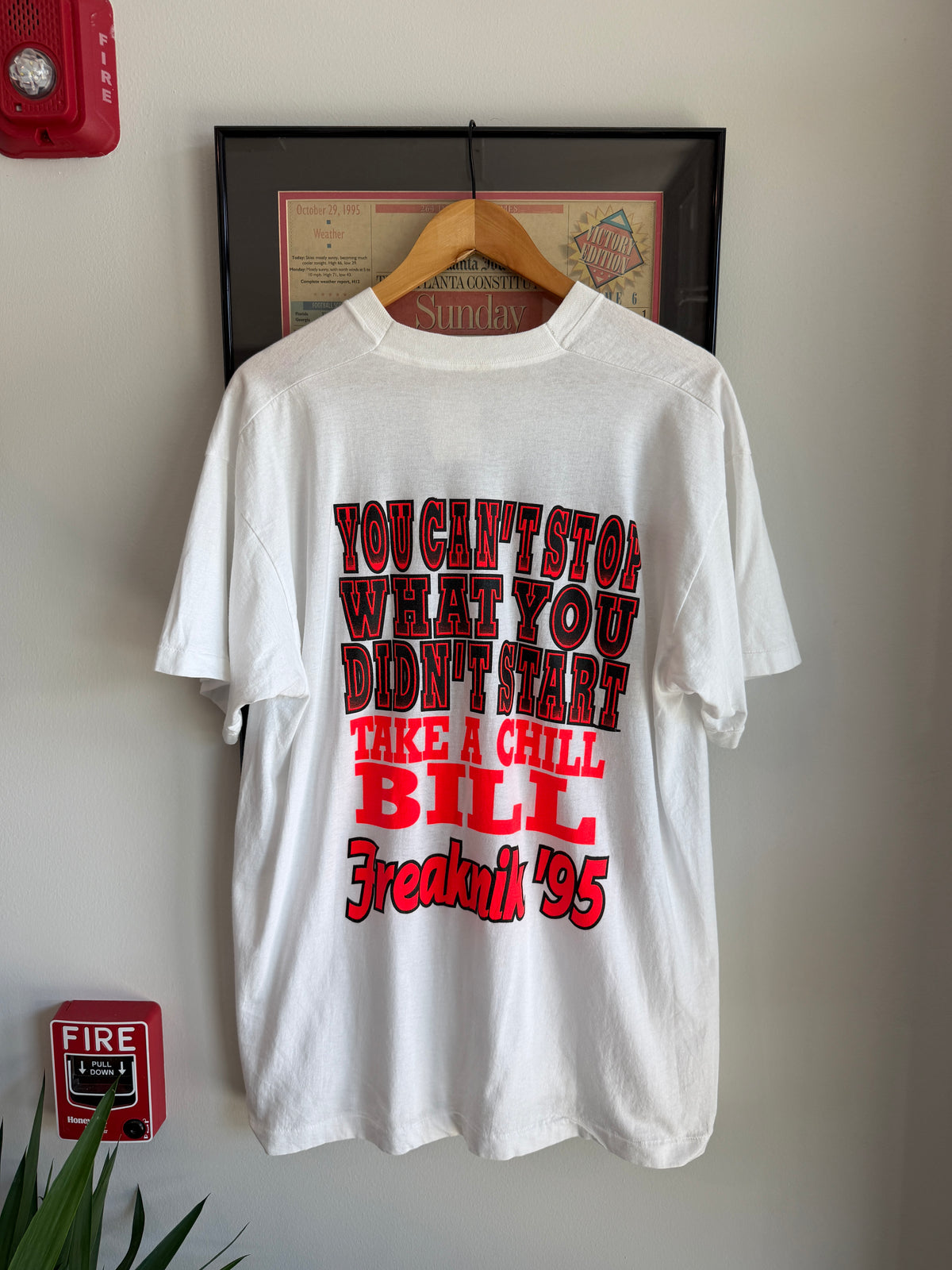 VINTAGE 1995 FREAKNIC TAKE A CHILL BILL SHIRT