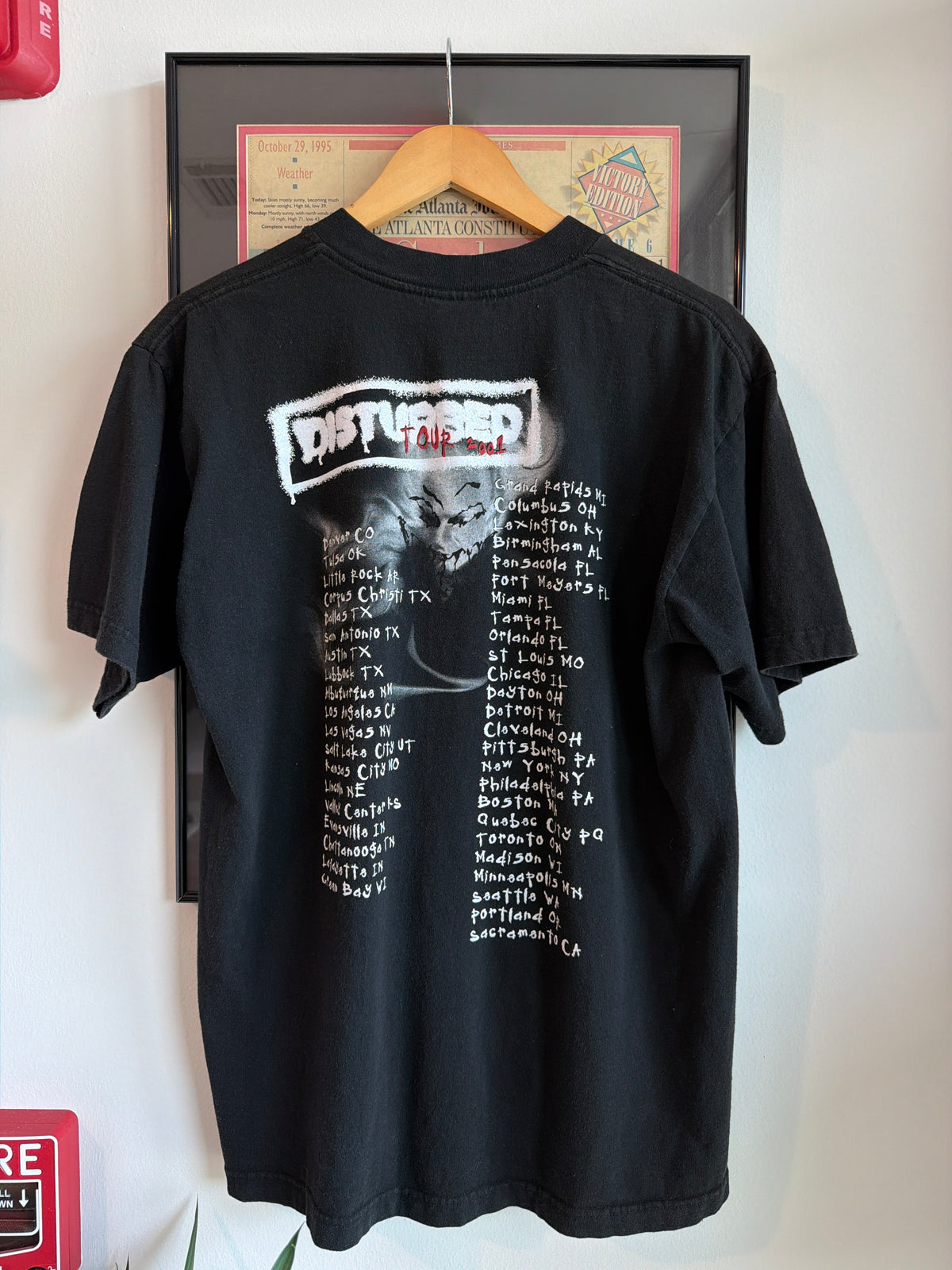 VINTAGE 2001 DISTURBED TOUR BAND SHIRT