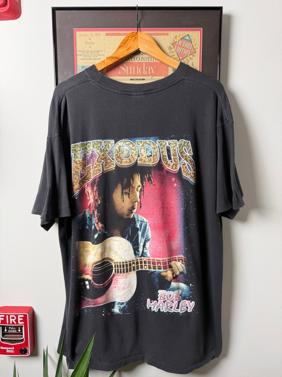 VINTAGE FADED 1990S BOB MARLEY RAP TEE