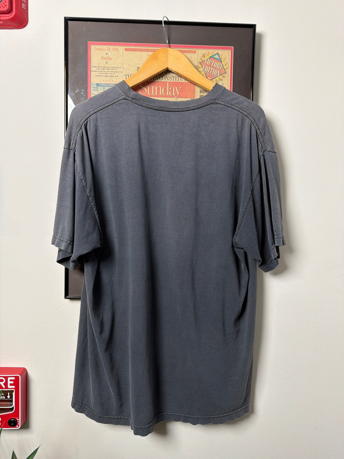 VINTAGE FADED DISTRESSED 2009 BARACK OBAMA BLACK COOL MAN OF THE YEAR SHIRT