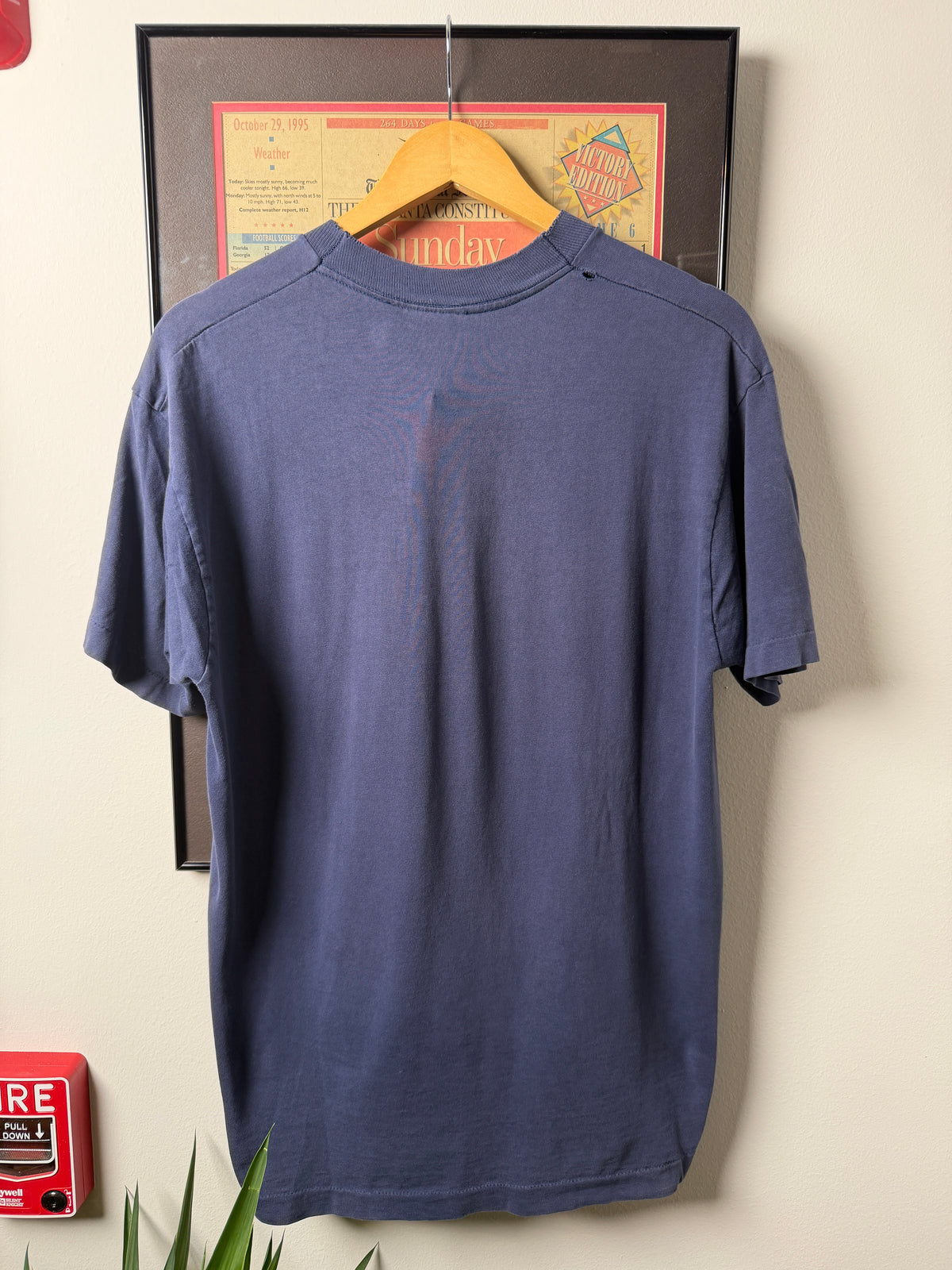 VINTAGE 1994 ATLANTA BRAVES SPELLOUT SHIRT