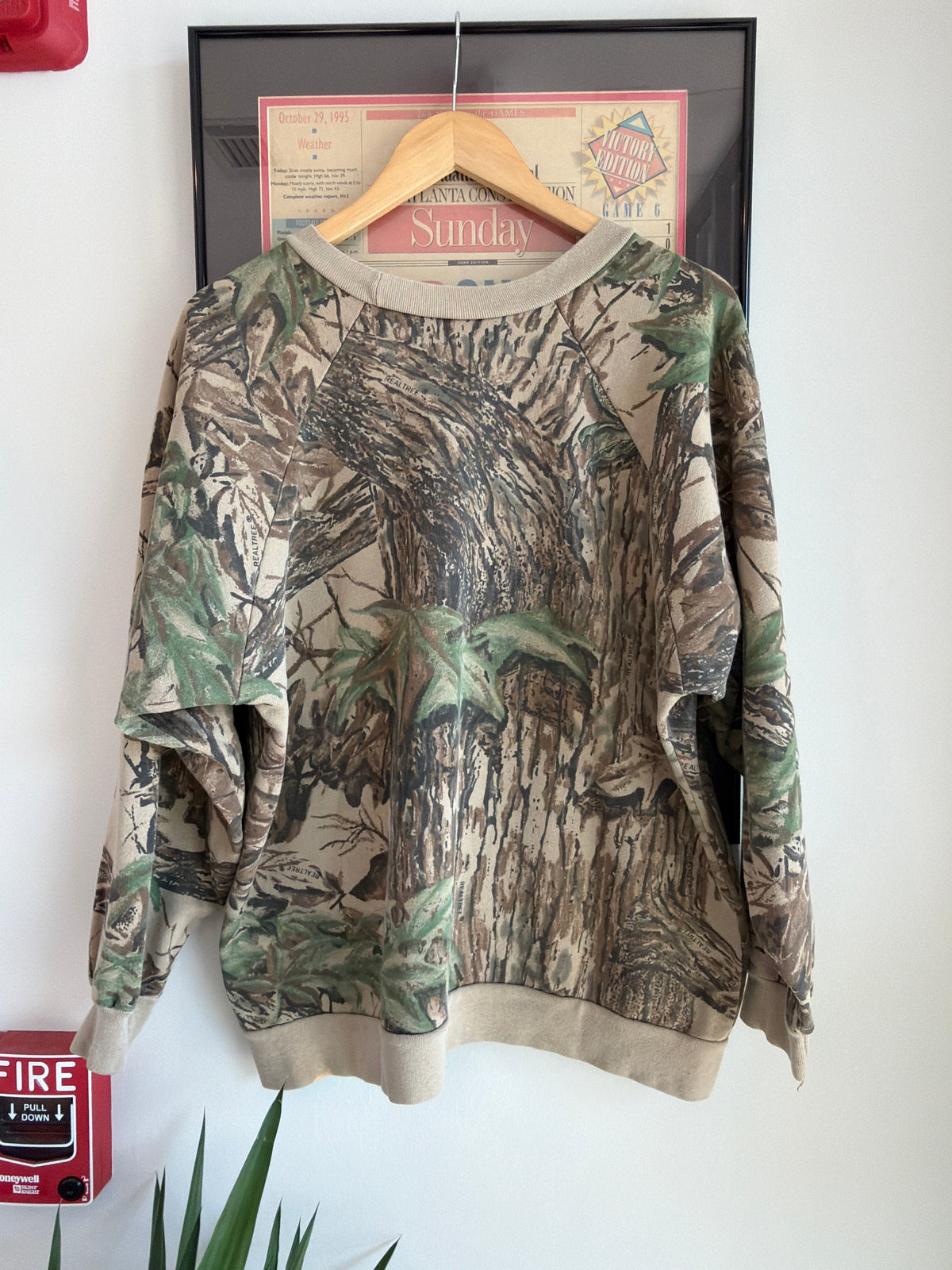 VINTAGE 1980S REALTREE CAMO SWEATSHIRT