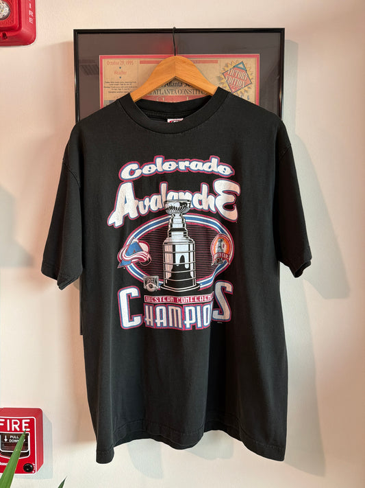 VINTAGE 2001 COLORADO AVALANCHE CHAMPIONS SHIRT