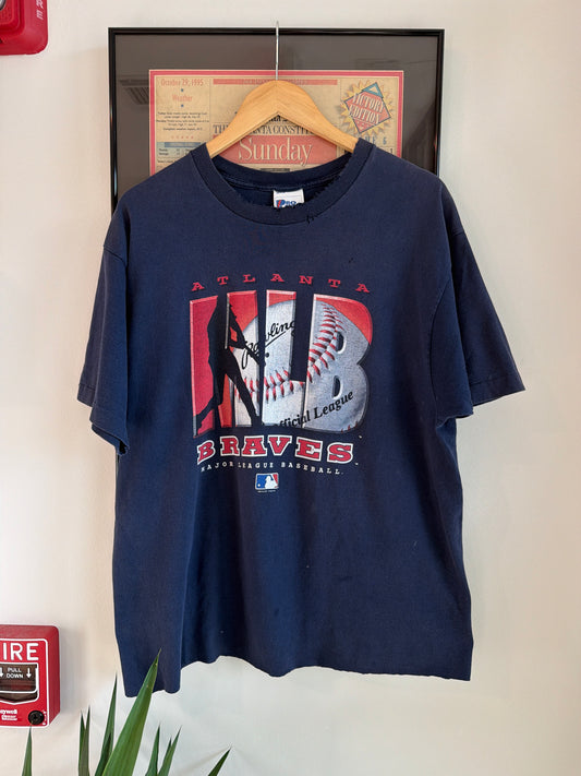 VINTAGE DISTRESSED 1997 ATLANTA BRAVES MLB SPELLOUT SHIRT