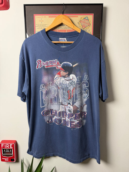 VINTAGE FADED 1997 CHIPPER JONES ATLANTA BRAVES SHIRT