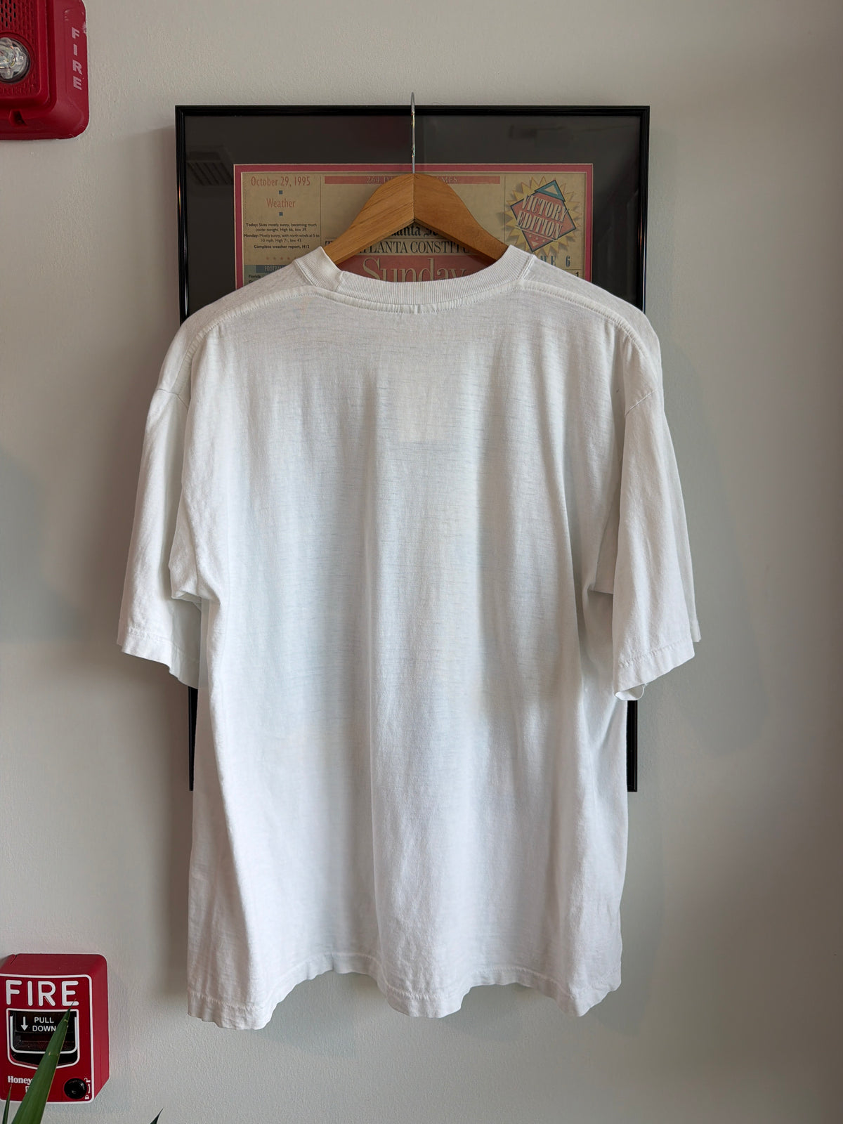 VINTAGE 1990S PHAT FRED FLINTSTONE SHIRT