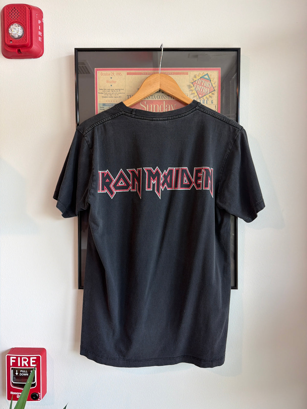 VINTAGE 2000S IRON MAIDEN EUROPEAN BOOTLEG SHIRT