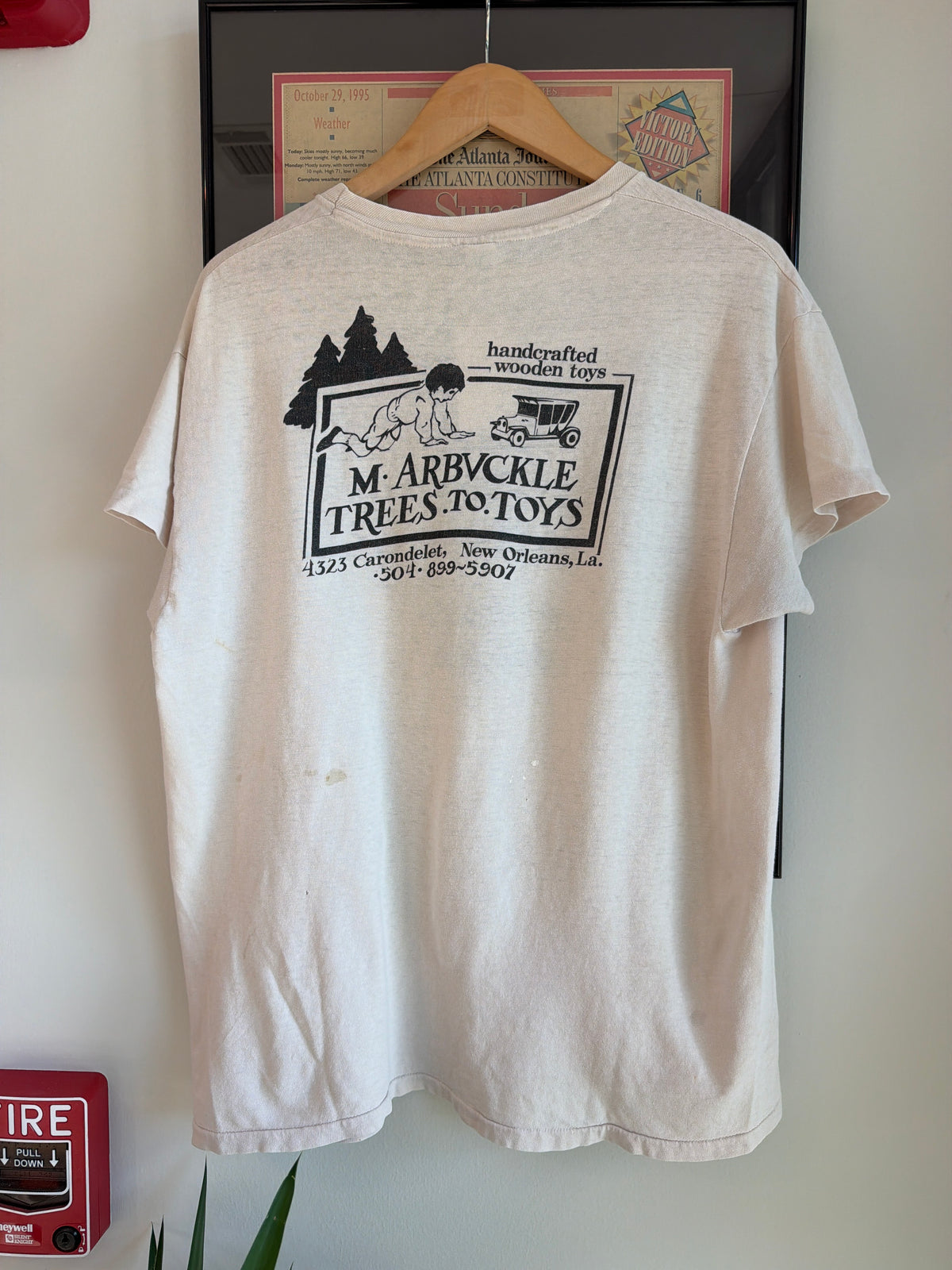 VINTAGE 1970S TOY GRAPHIC SHIRT