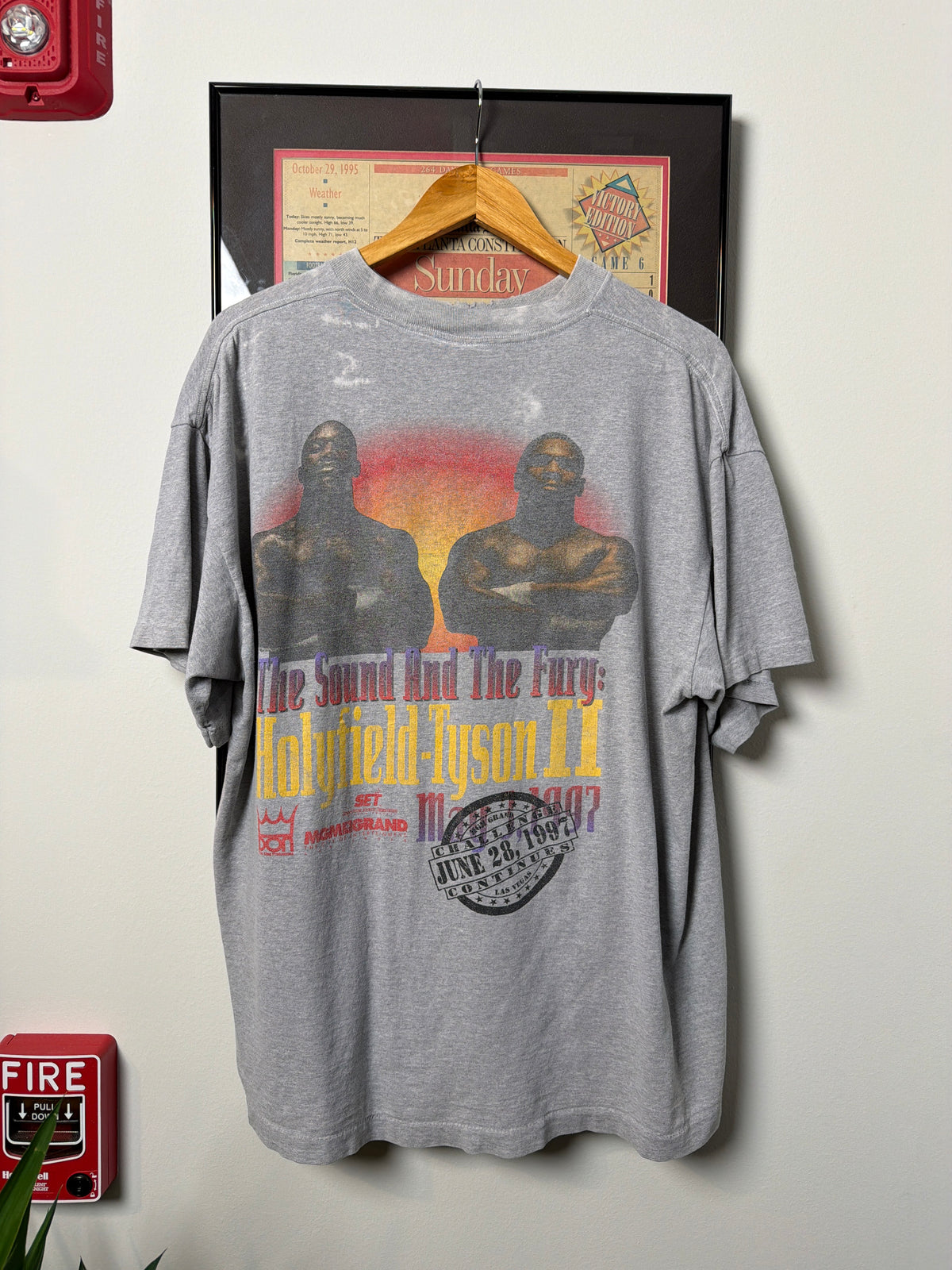 VINTAGE 1997 MIKE TYSON HOLYFIELD BOXING SHIRT