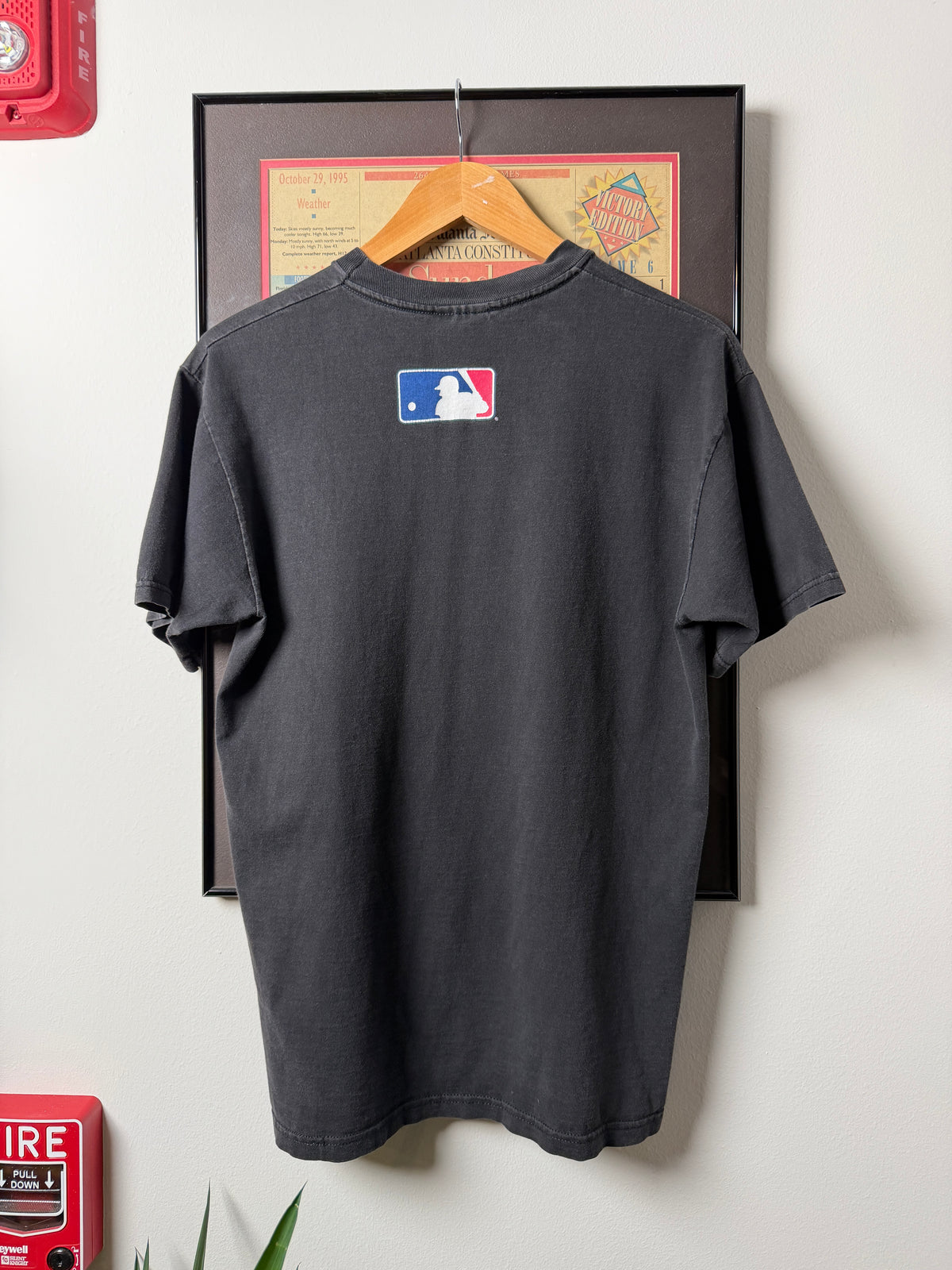 VINTAGE 1998 BALTIMORE ORIOLES OUTTA HERE SHIRT