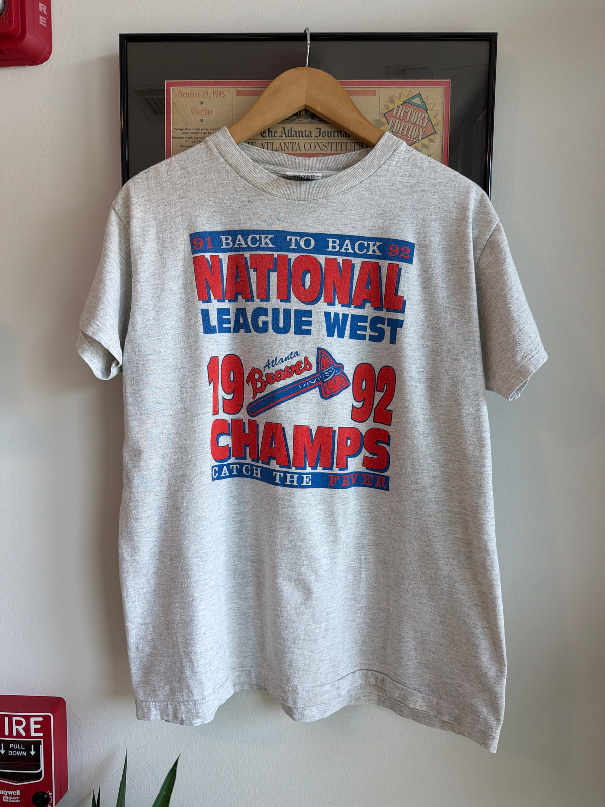 VINTAGE 1992 ATLANTA BRAVES NL WEST CHAMPIONS SHIRT
