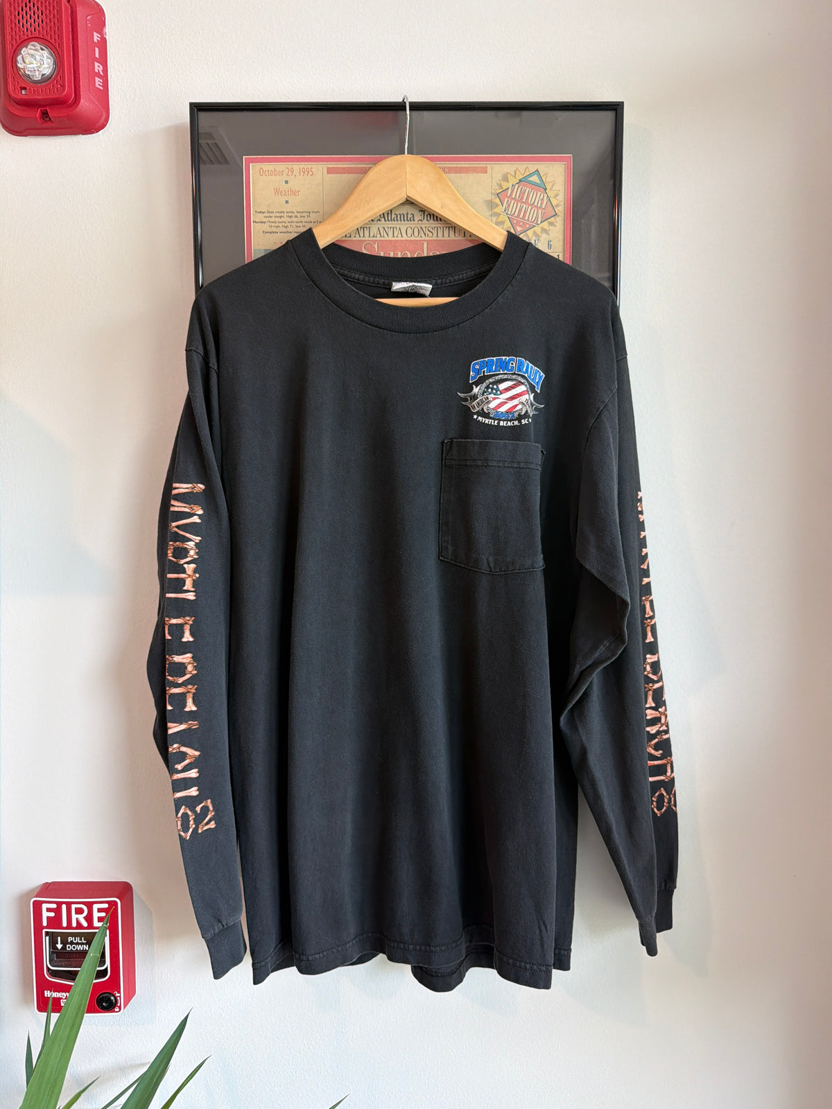 VINTAGE 2002 BIKER RALLY LONG SLEEVE HIT SHIRT