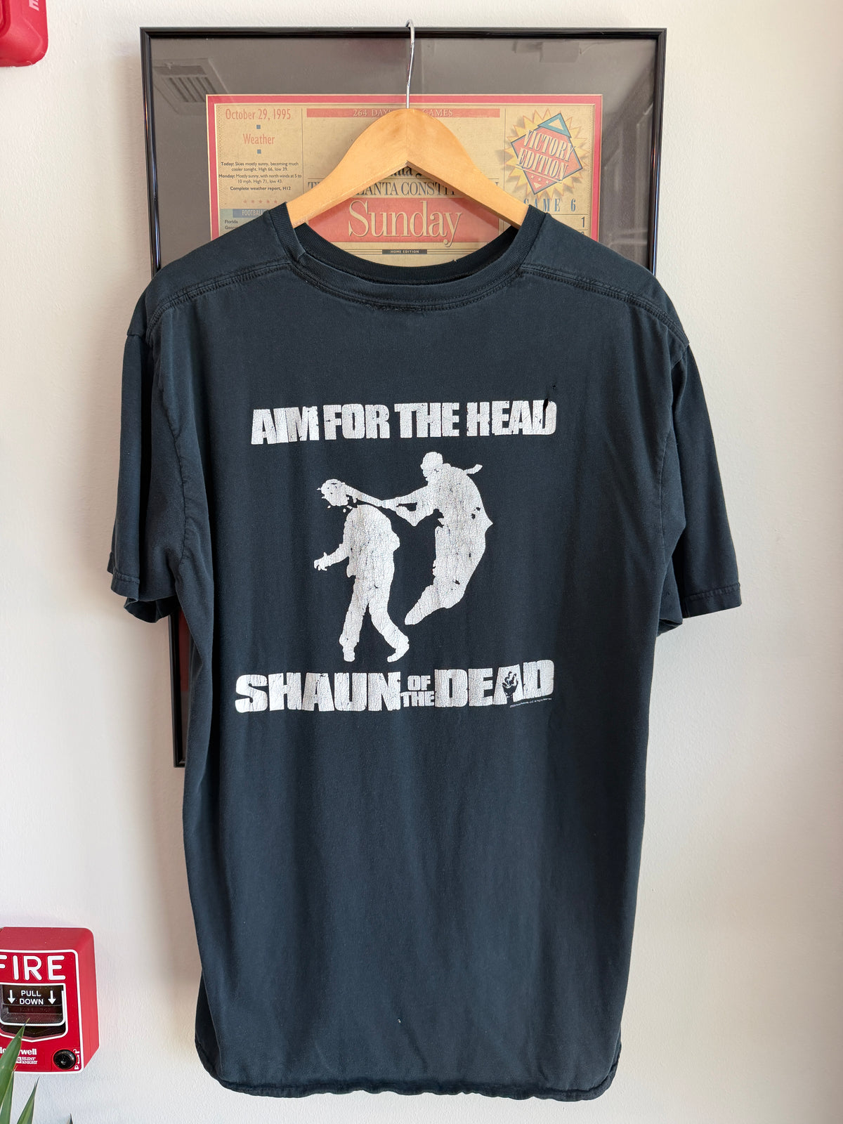 VINTAGE 2005 SHAWN OF THE DEAD MOVIE SHIRT