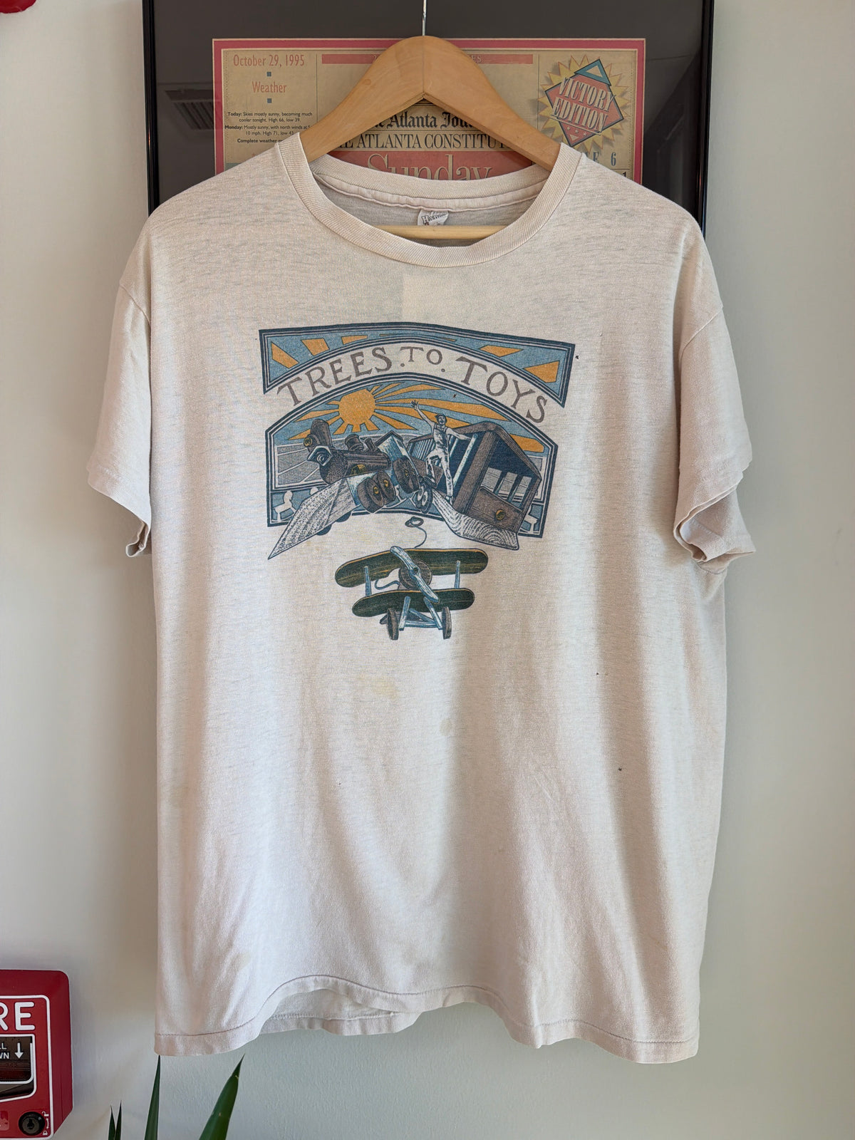 VINTAGE 1970S TOY GRAPHIC SHIRT
