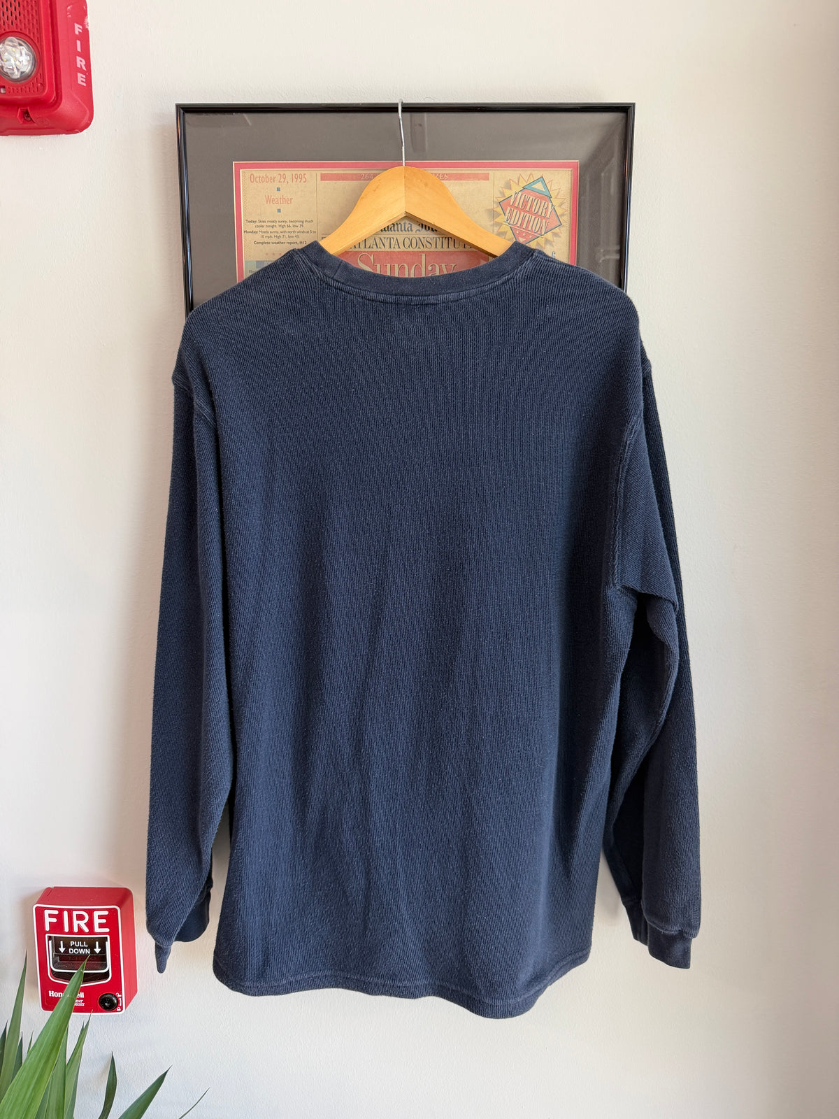 VINTAGE 1990S NEW YORK YANKEES STRIPED SWEATER