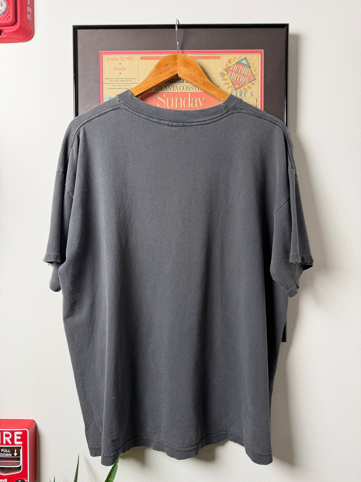 VINTAGE FADED DISTRESSED 1998 CYPRESS HILL TOUR SHIRT