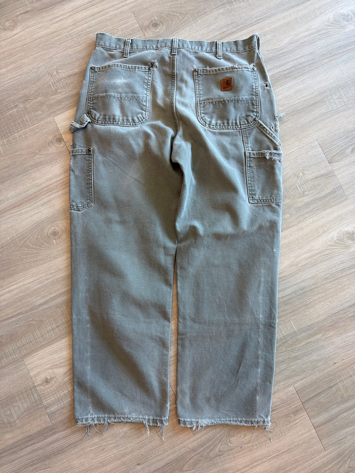 VINTAGE DISTRESSED CARHARTT GREEN DOUBLE KNEES