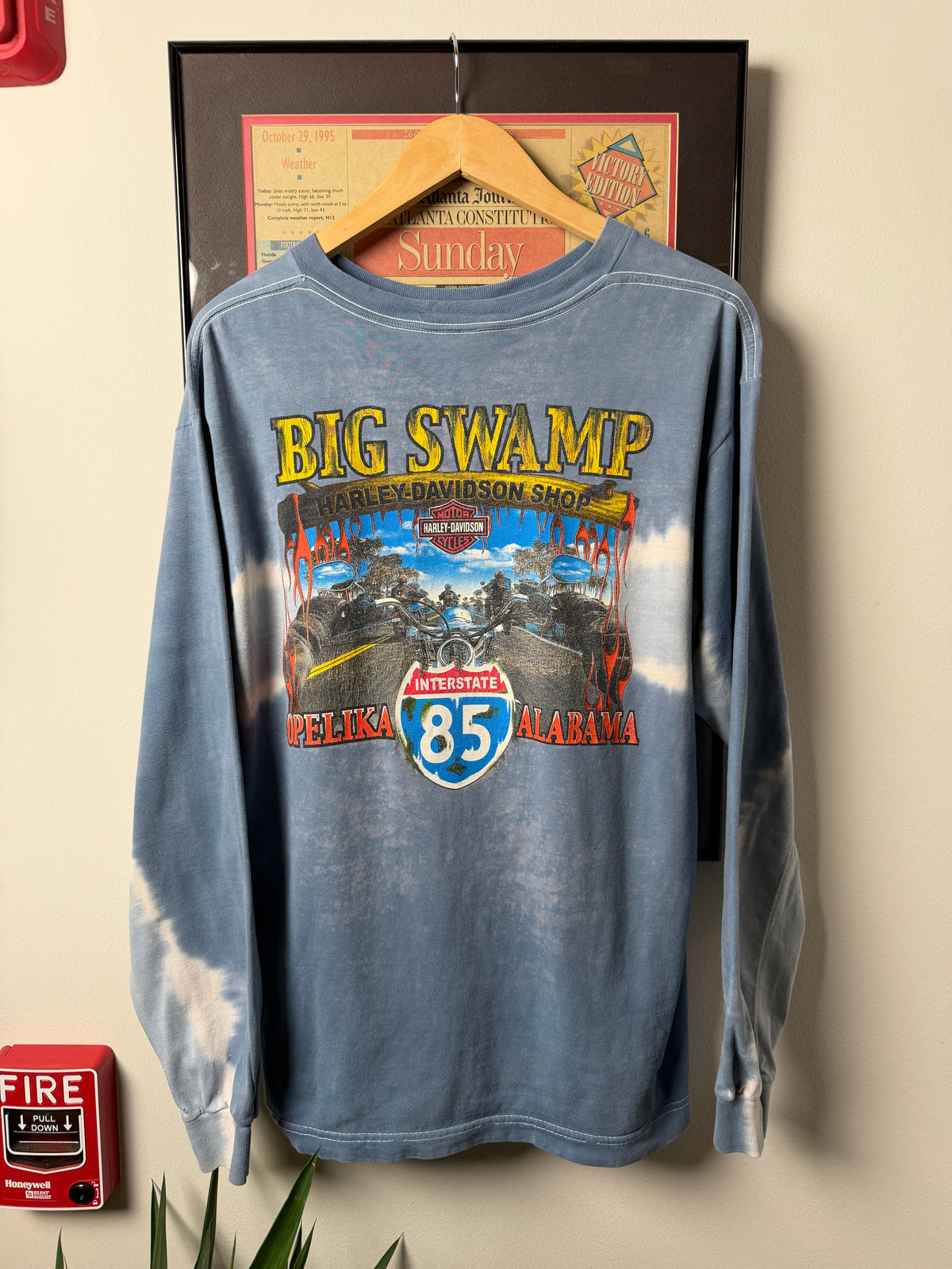 VINTAGE 2004 HARLEY DAVIDSON LONG SLEEVE TIE DYE SHIRT