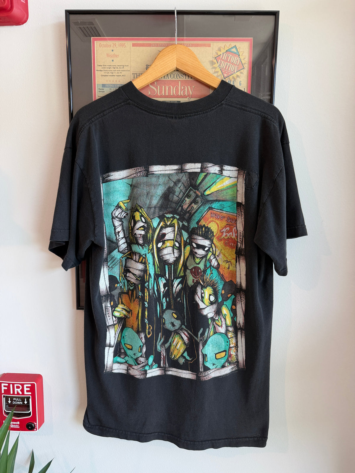 VINTAGE 199OS KORN BAND SHIRT