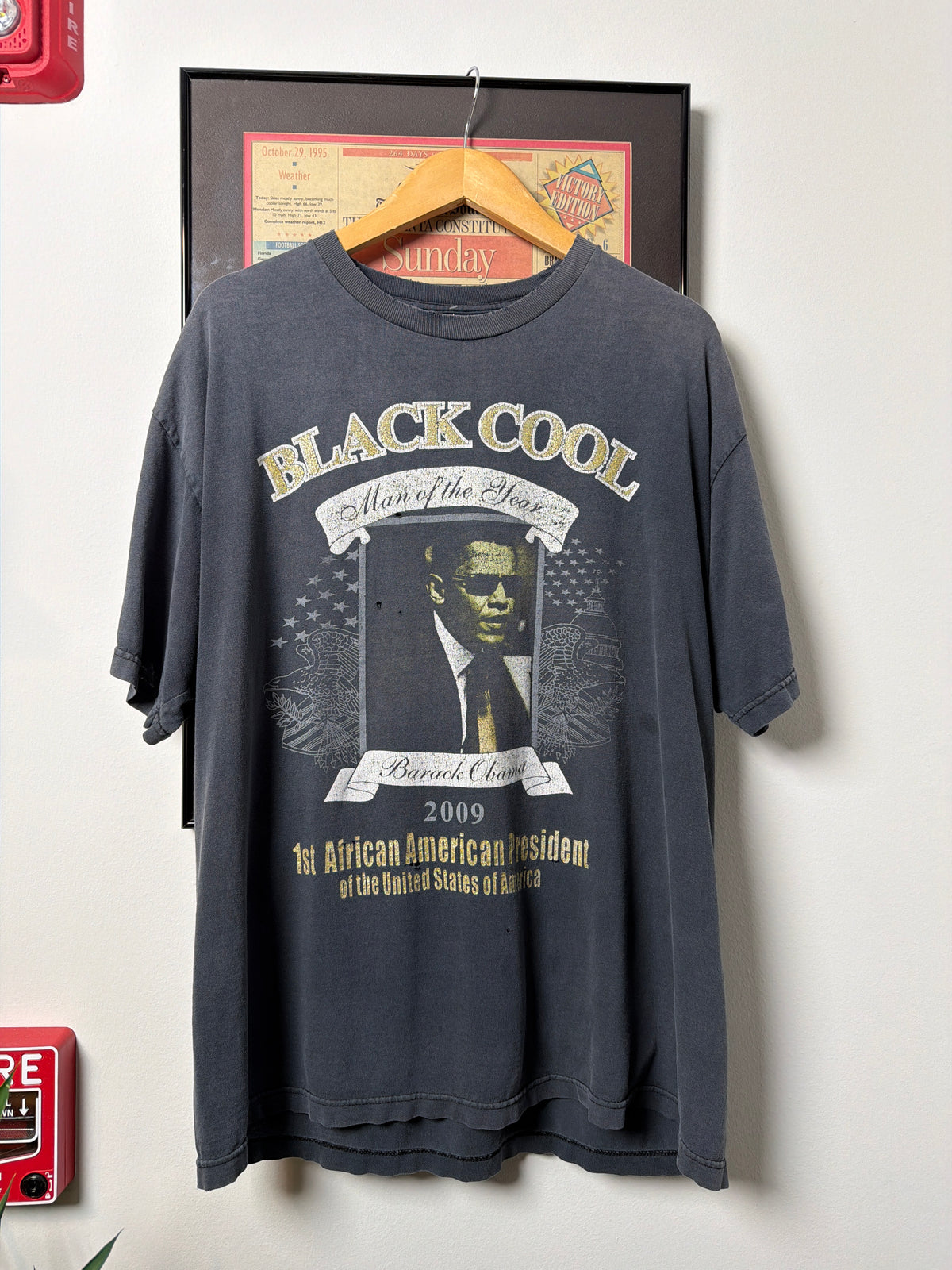 VINTAGE FADED DISTRESSED 2009 BARACK OBAMA BLACK COOL MAN OF THE YEAR SHIRT