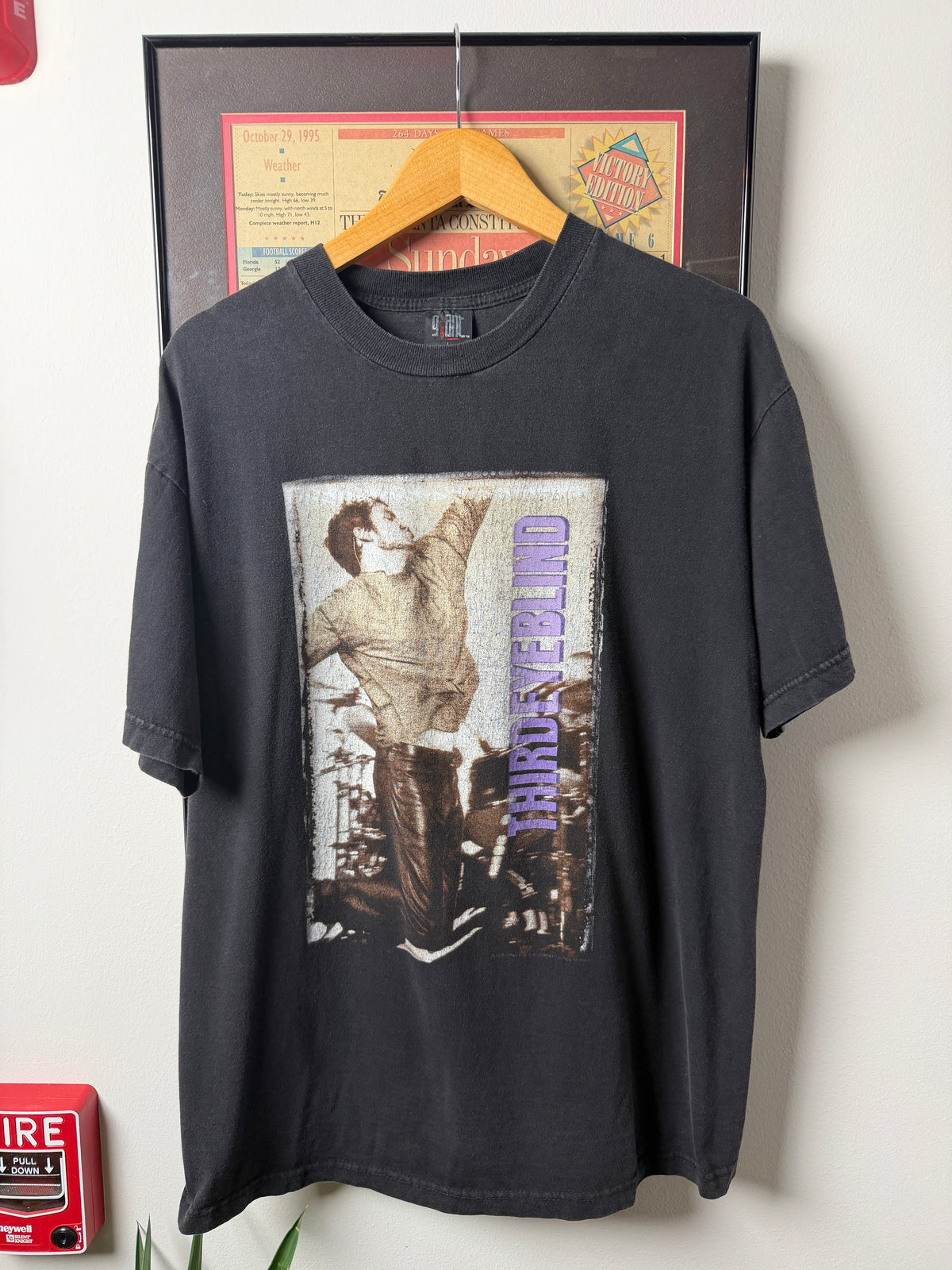 VINTAGE 1998 THIRD EYE BLIND BONFIRE TOUR SHIRT