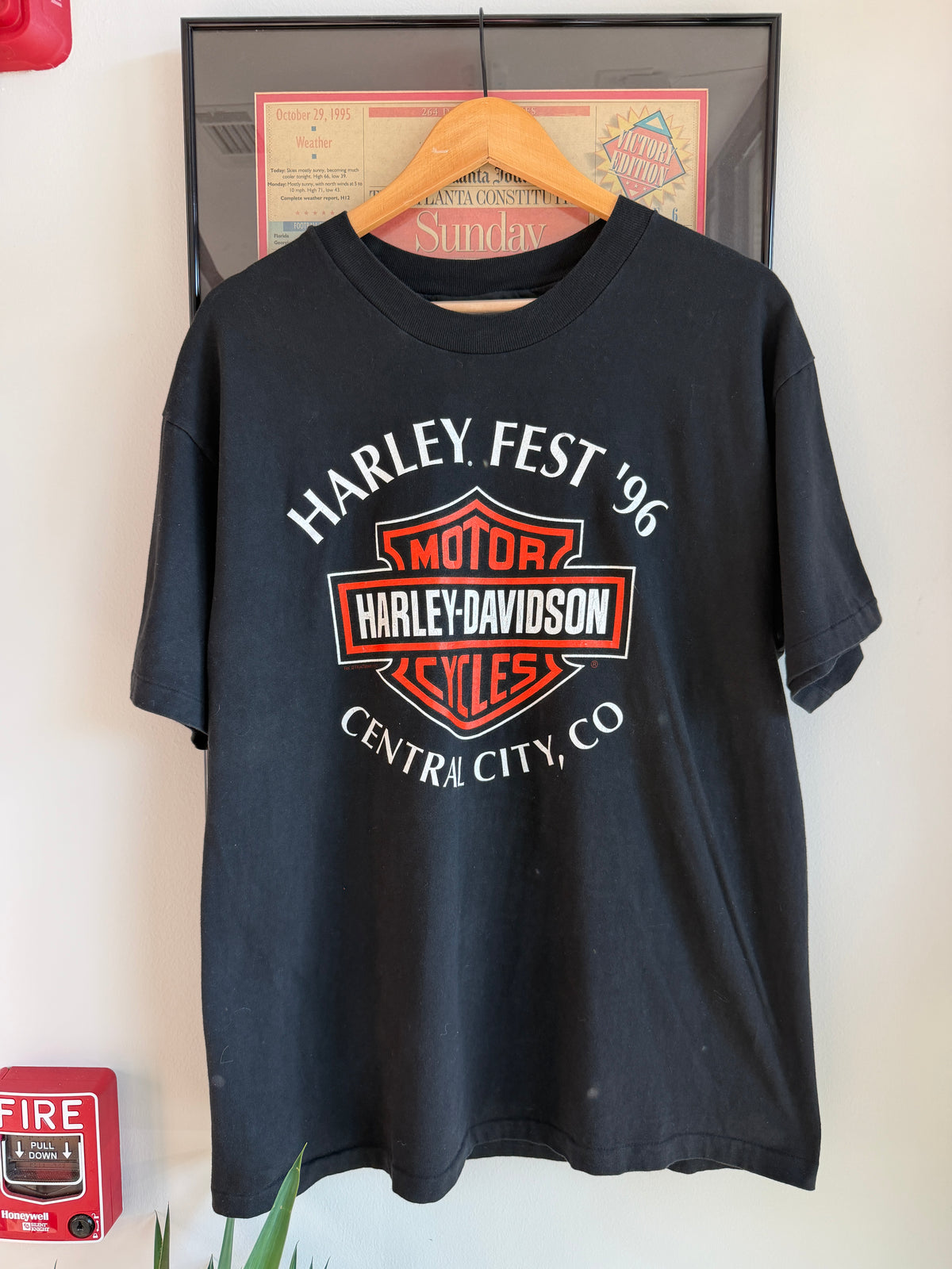 VINTAGE 1996 HARLEY DAVIDSON HARLEY FEST SHIRT