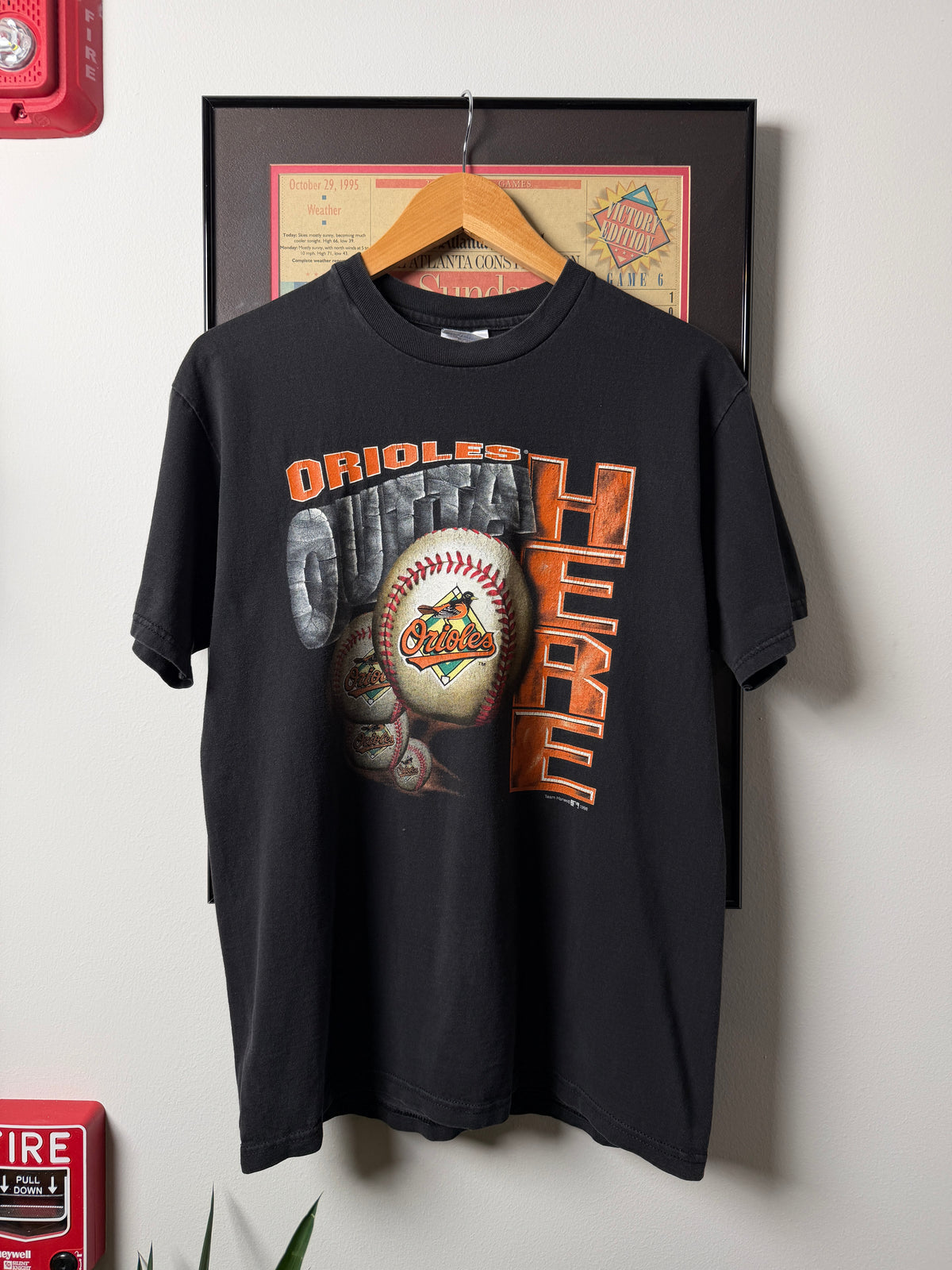 VINTAGE 1998 BALTIMORE ORIOLES OUTTA HERE SHIRT
