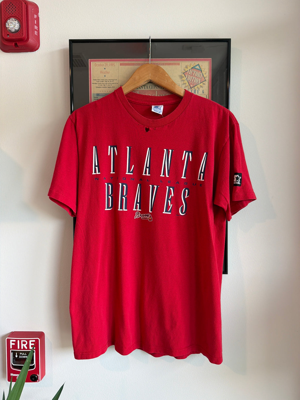 VINTAGE 1990S ATLANTA BRAVES DOUBLE SIDED SPELLOUT SHIRT