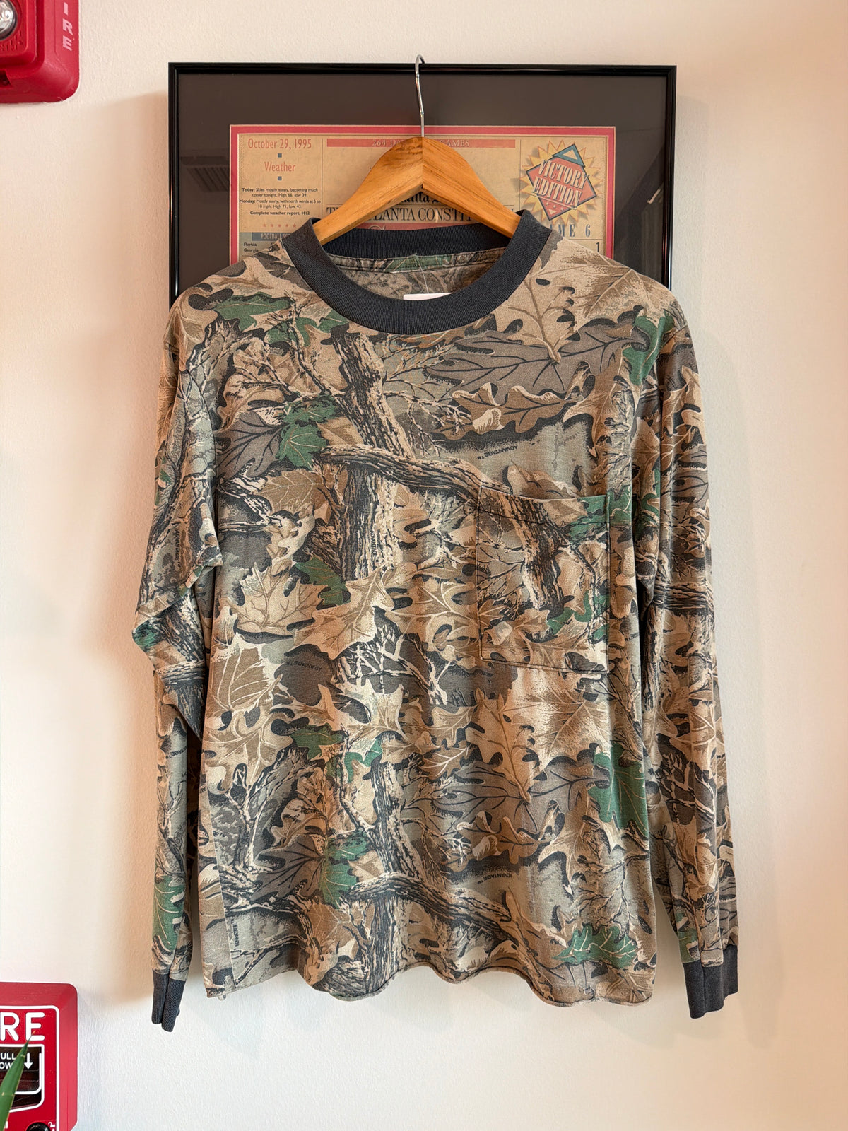 VINTAGE 1990S CAMO LONG SLEEVE SHIRT