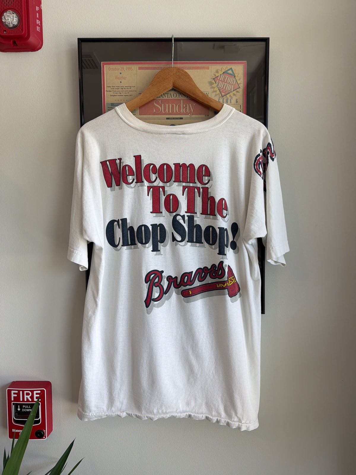 VINTAGE 1990S ATLANTA BRAVES WELCOME TO THE CHOP SHIRT SHIRT