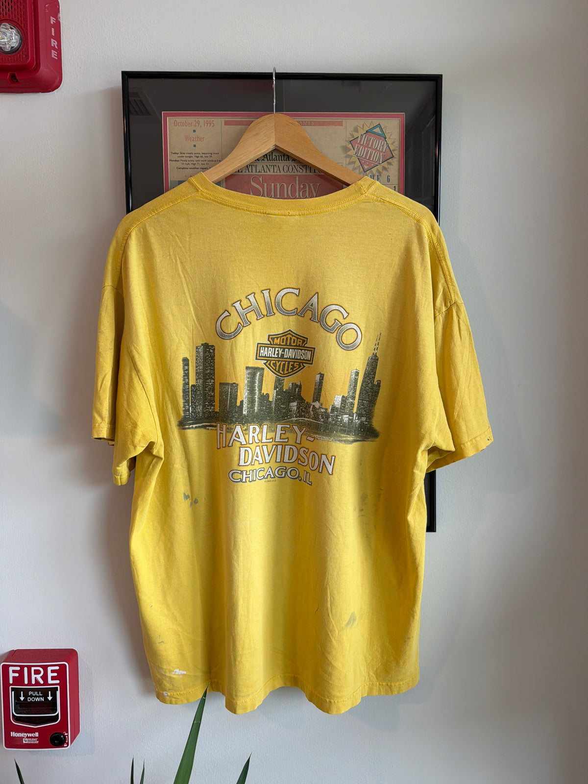 VINTAGE PAINTED DISTRESSED HARLEY DAVIDSON SHIRT