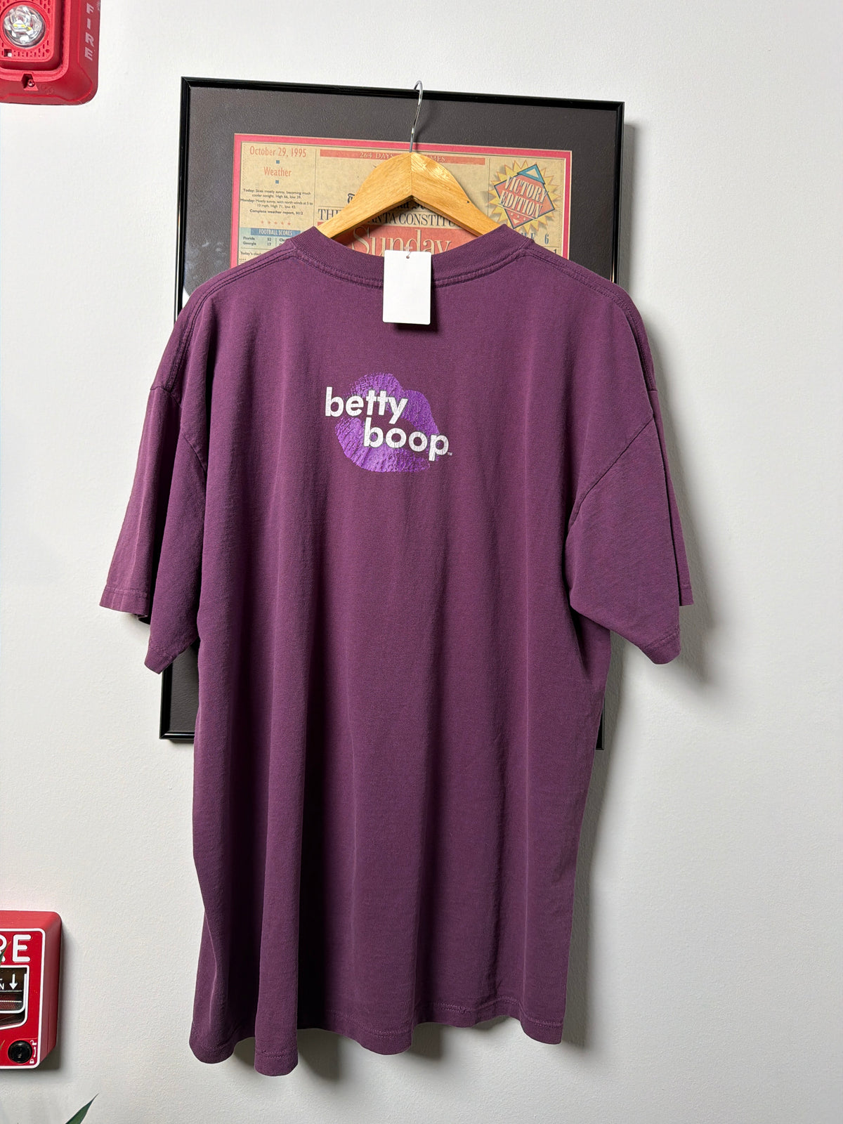 VINTAGE 1997 BETTY BOOP BIG FACE SHIRT