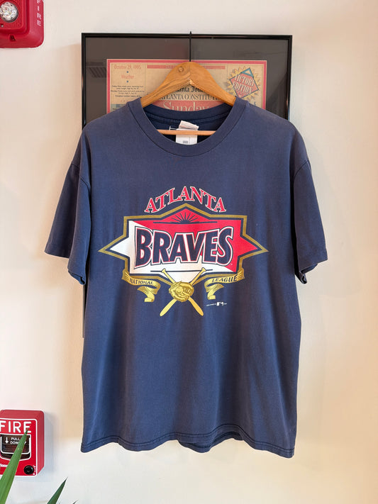 VINTAGE FADED 1995 ATLANTA BRAVES SPELLOUT SHIRT