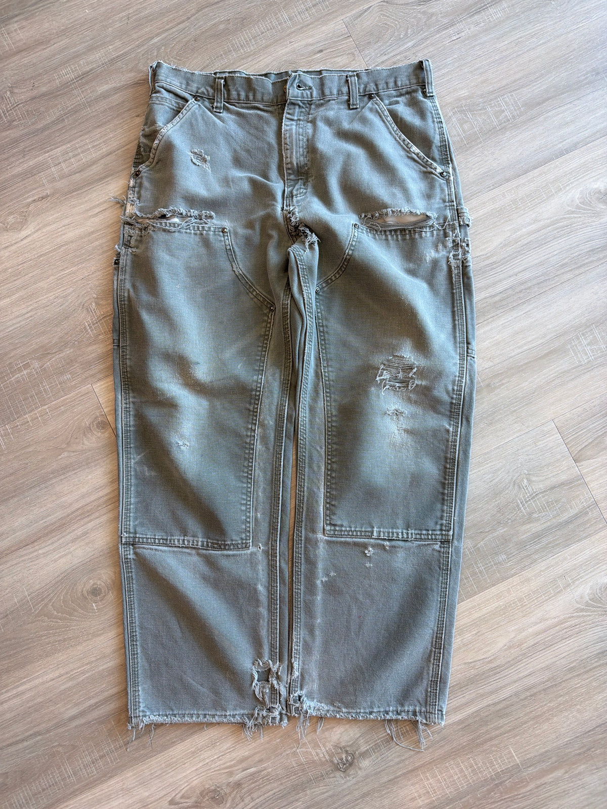 VINTAGE DISTRESSED CARHARTT GREEN DOUBLE KNEES