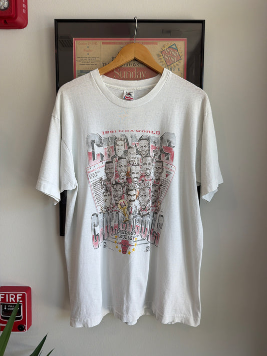VINTAGE FADED 1991 CHICAGO BULLS CARICATURE SHIRT