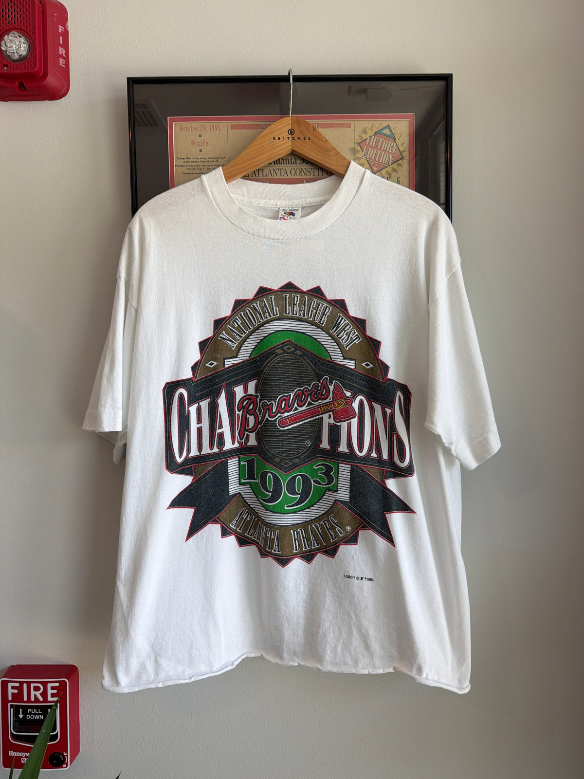 VINTAGE 1993 ATLANTA BRAVES NL WEST CHAMPIONS CROPPED SHIRT
