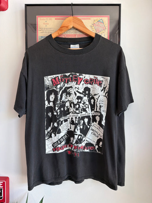 VINTAGE 1991 MOTLEY CRUE DECADE OF DECADANCE BAND SHIRT