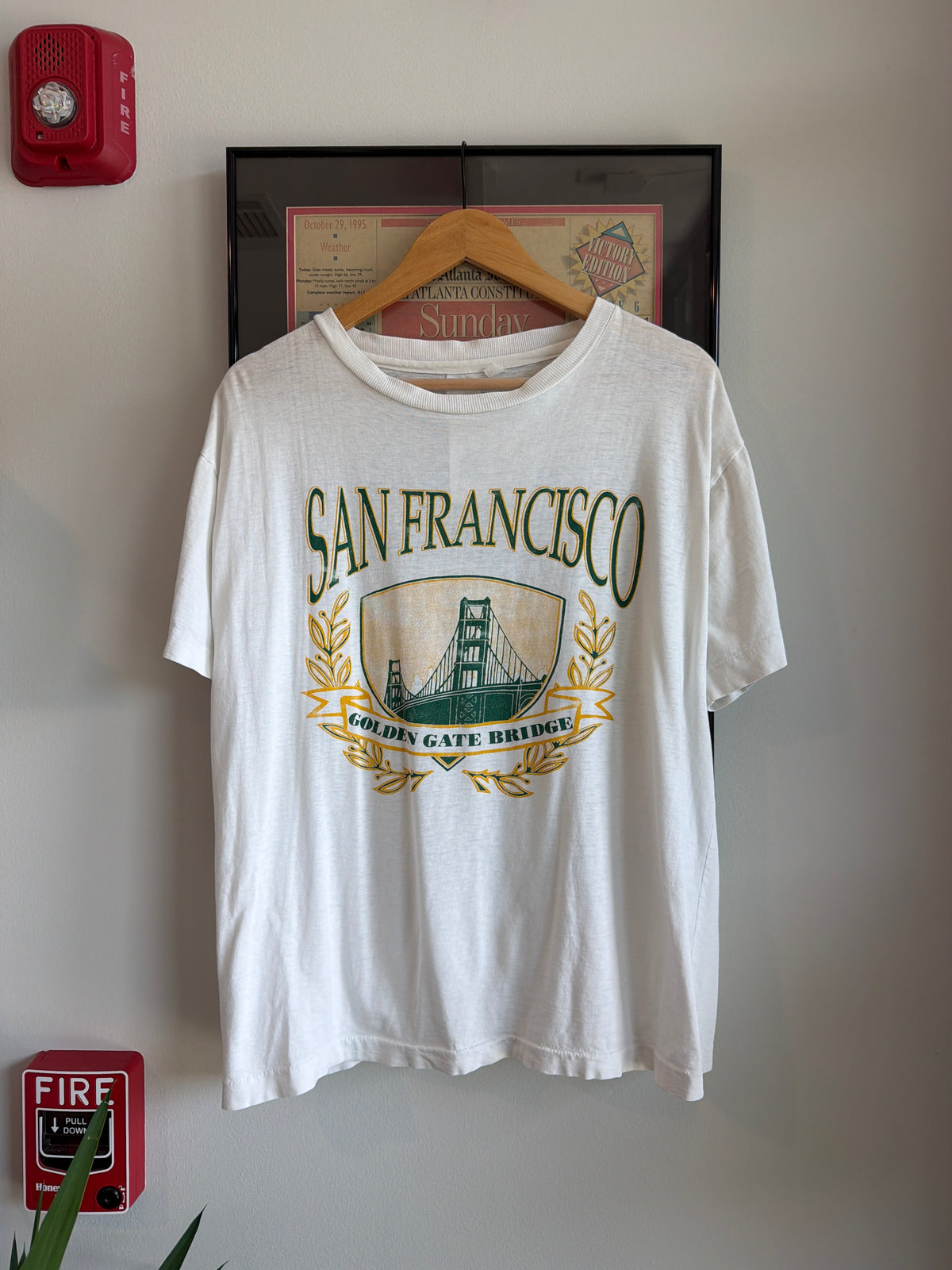 VINTAGE 1990S SAN FRANCISCO GOLDEN GATE BRIDGE SHIRT