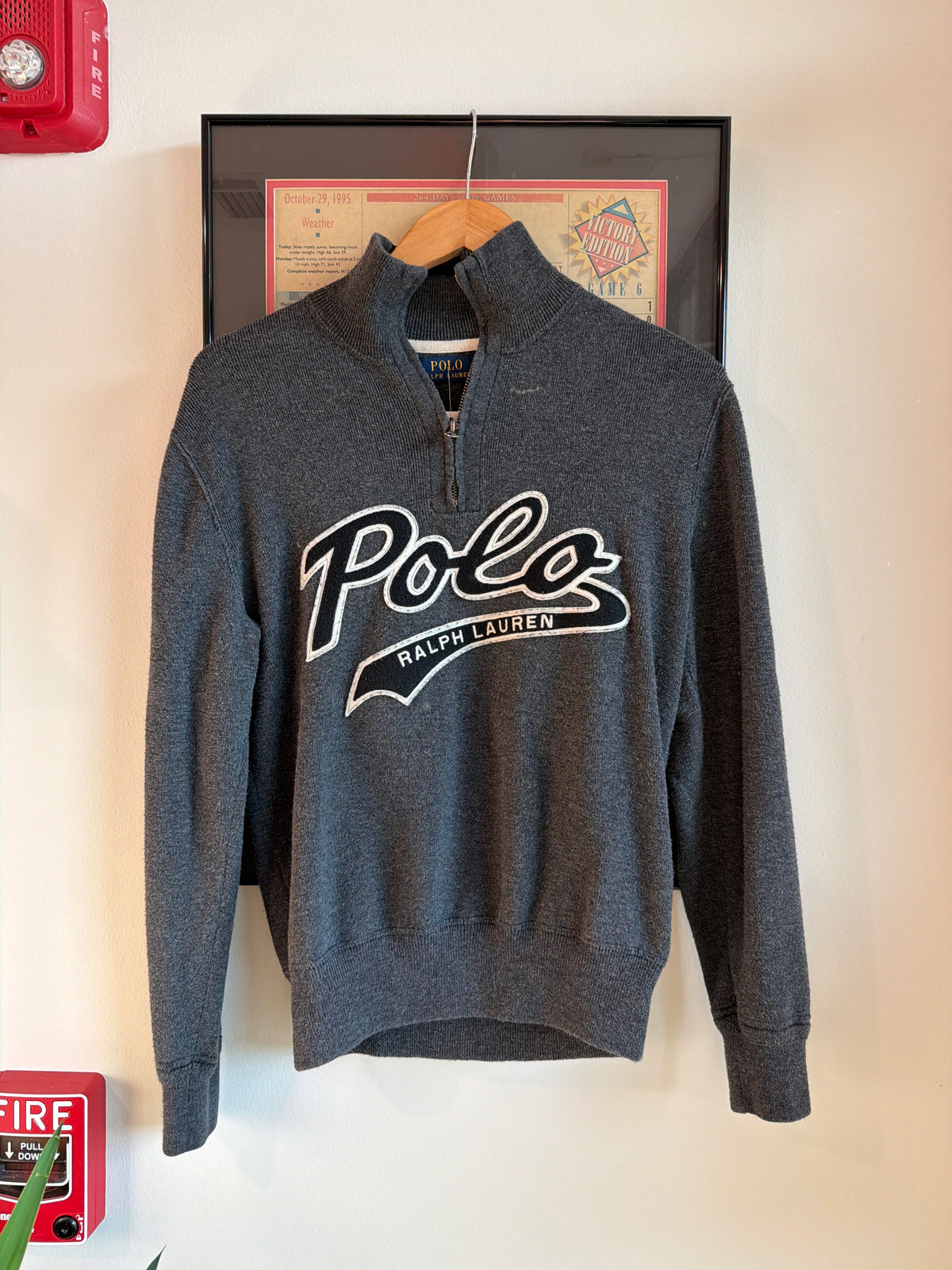POLO SPELLOUT QUARTER ZIP