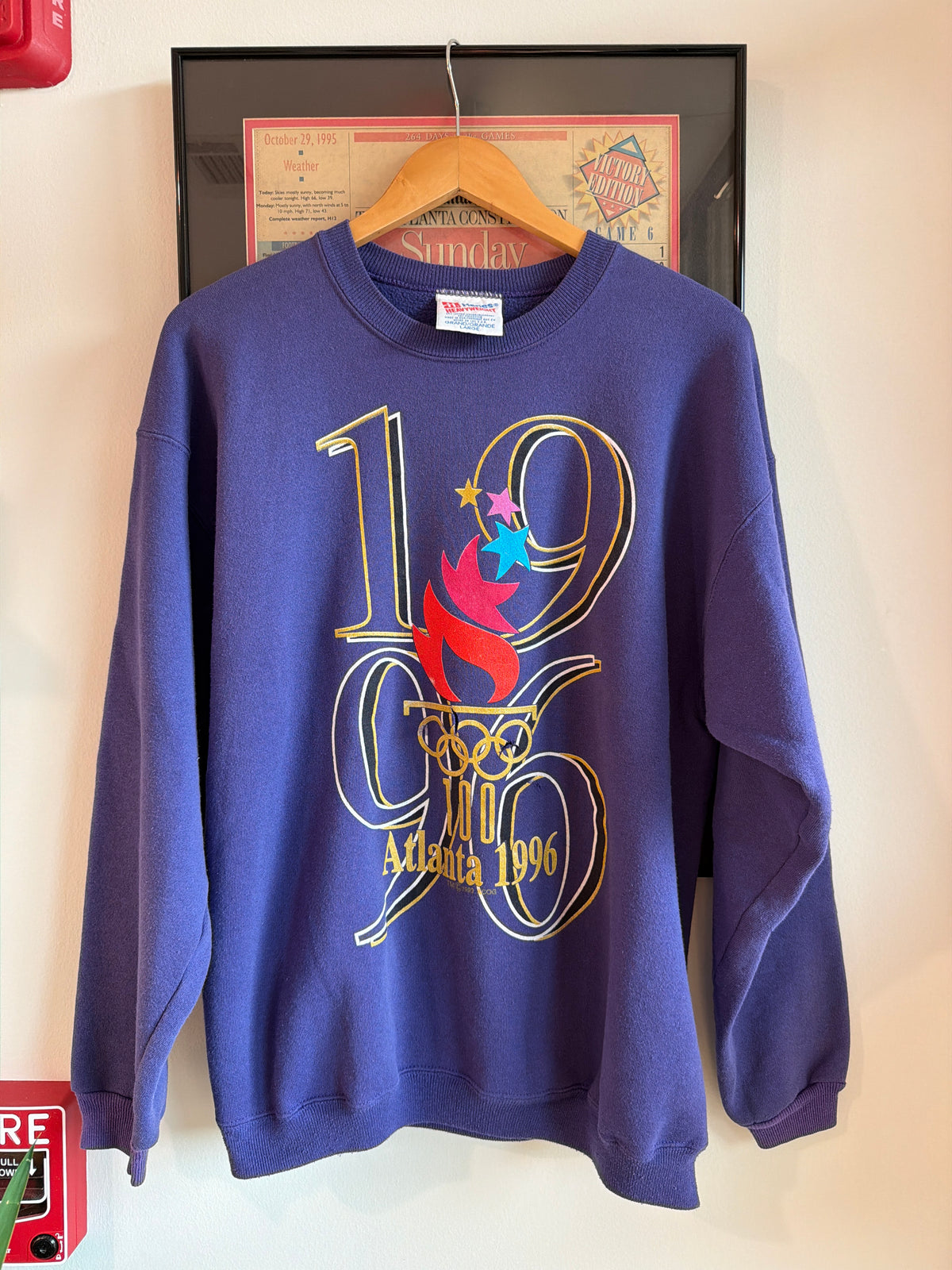 VINTAGE DISTRESSED 1996 ATLANTA OLYMPICS LOGO SWEATSHIRT
